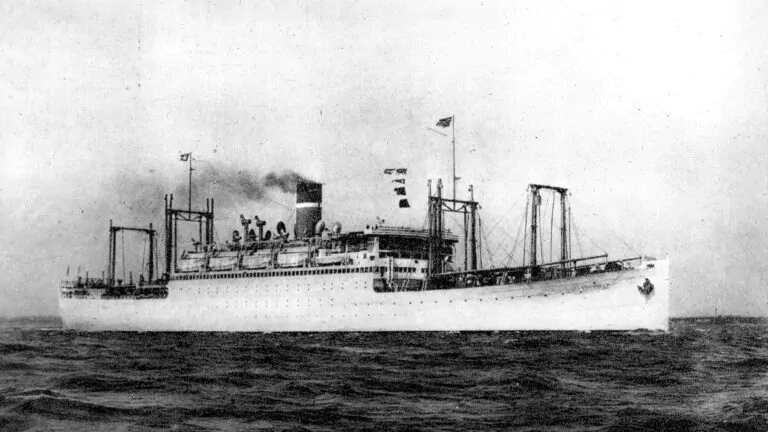 Navio S. S. Western World